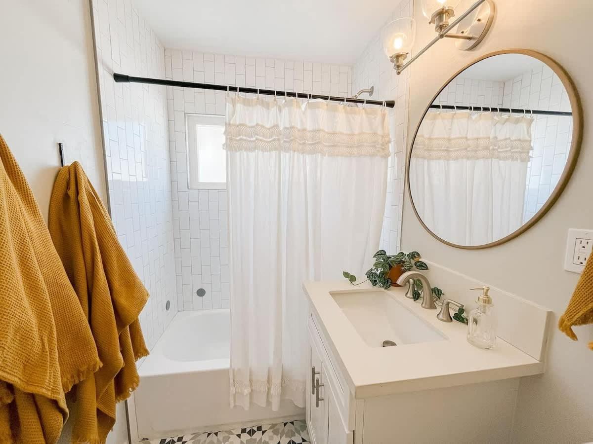 Private Near Gas Lamp North Park & Beaches San Diego